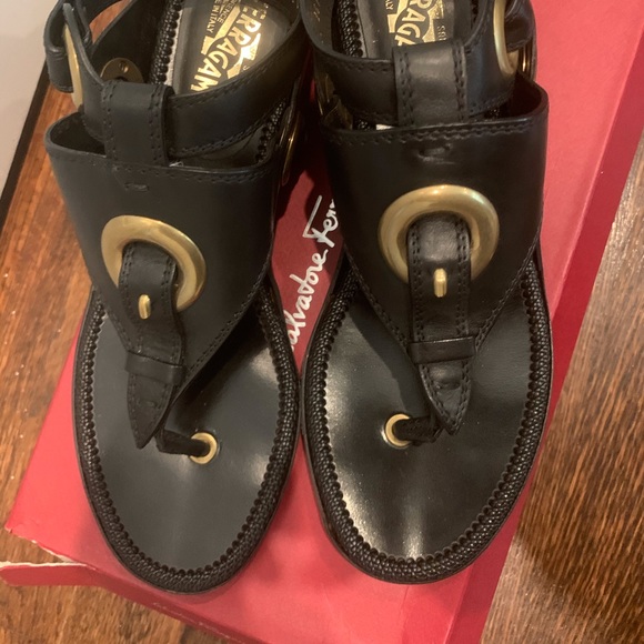 Salvatore Ferragamo sandals - Picture 2 of 3